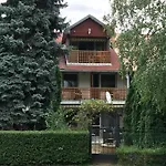 Silver Apartman *