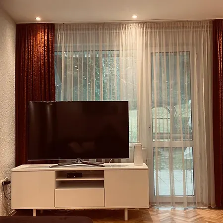 Apartment Silver *