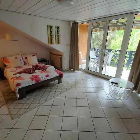 Silver Apartment